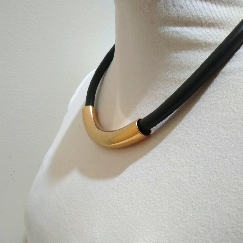 Necklace - Picture 2 of 5